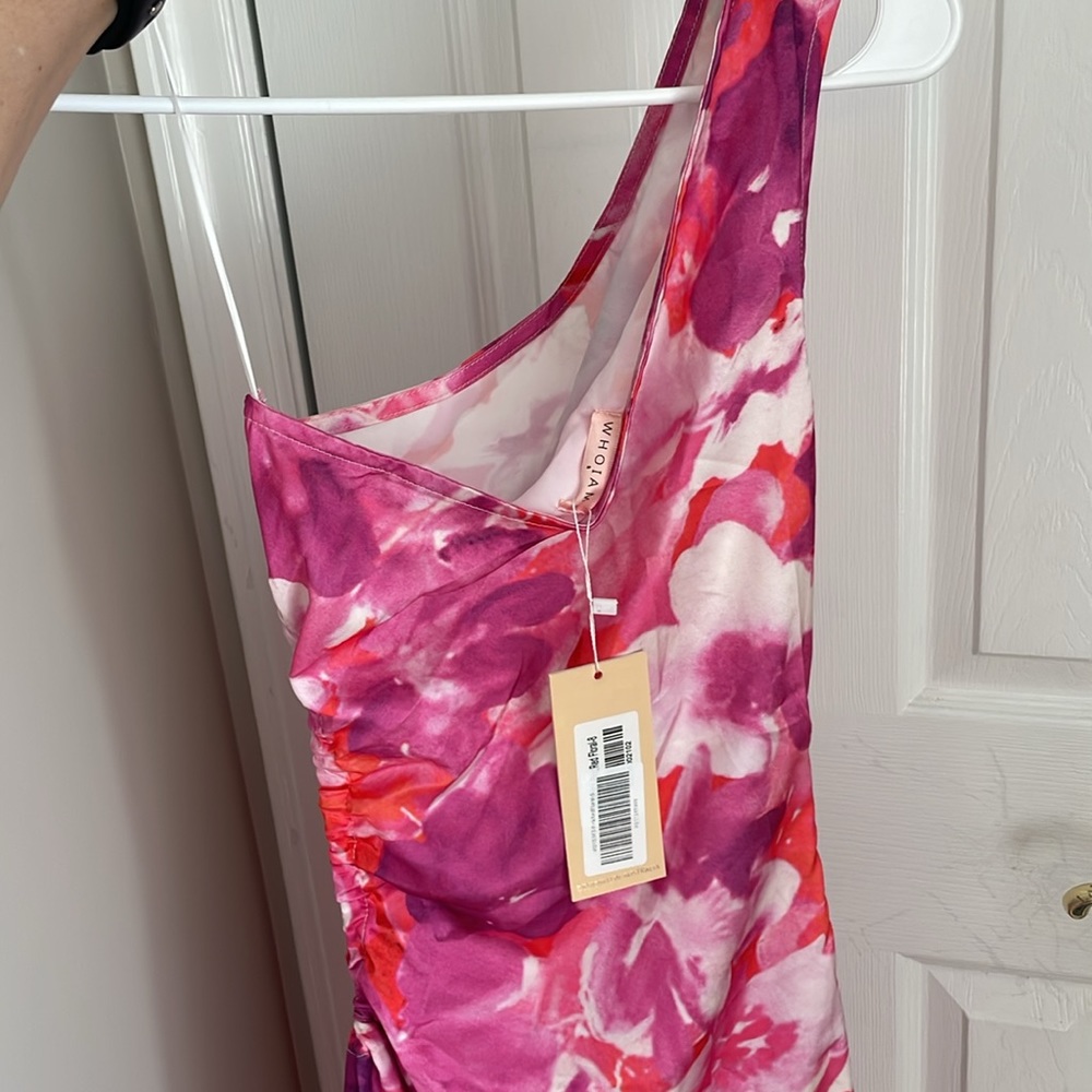 Dress - Picture 5 of 9